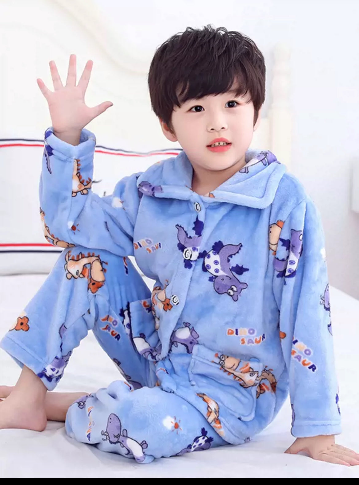 Autumn and winter season children’s flannel pajamas, baby thick cartoon home clothes, suitable for boys in middle to large age range, coral velvet set