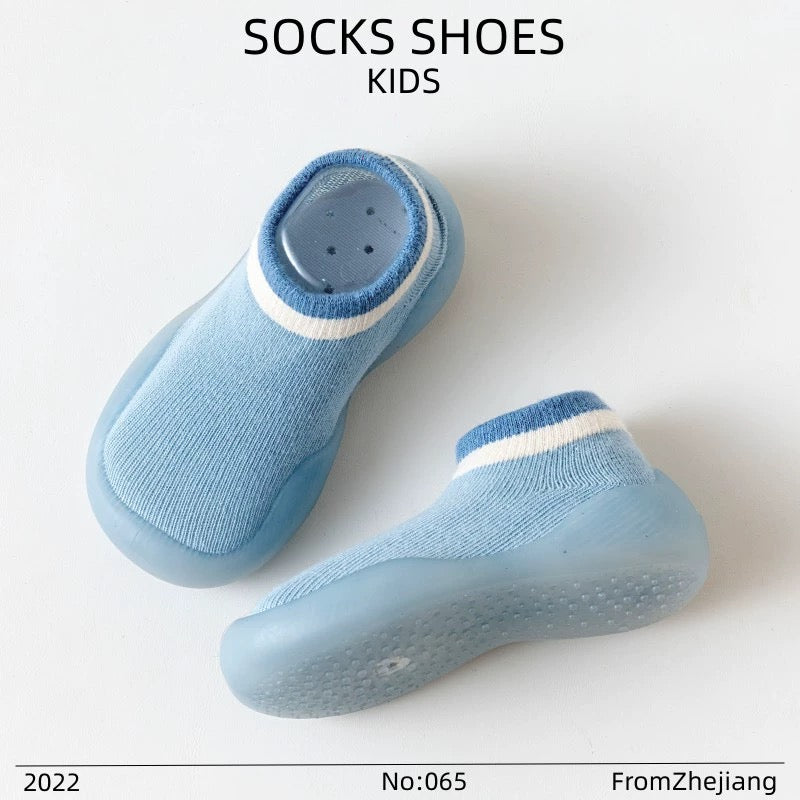 Baby socks winter cotton shoes plush thickened newborns ~ walking men' s and women's soft-sole shoes autumn and winter baby shoes and socks